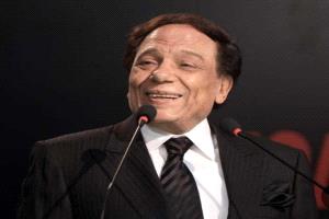 حظر عائلي وراء غياب عادل إمام عن الأضواء.. لماذا؟