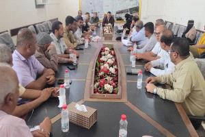 مدير عام المنصورة يوجه المكاتب الخدمية برفع الجاهزية لإستقبال عيد الأضحى المبارك