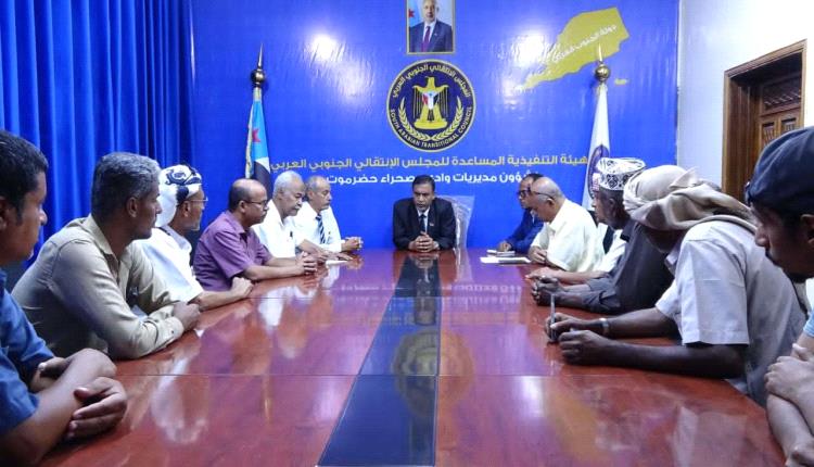 التميمي يلتقي عددا من عقال الحارات بوادي وصحراء حضرموت ويؤكد أهمية المشاركة في مليونية 14 أكتوبر بسيئون