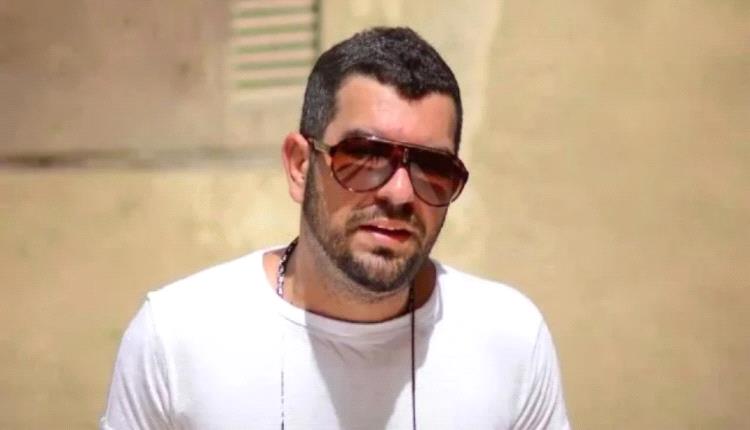 تامر حسني ورامي صبري وتامر عاشور.. نجوم الغناء يقدمون واجب العزاء في الموزع الموسيقي طارق توكل