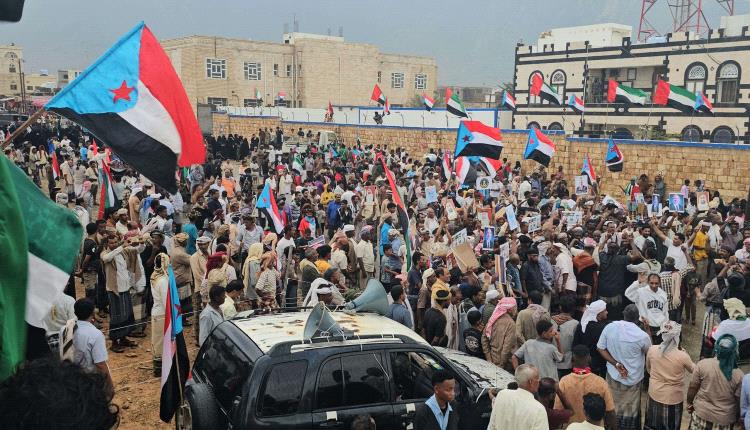 أبناء سقطرى يحتشدون في مليونية التعبئة الشعبية العامة للدفاع عن الجنوب في ذكرى 14 أكتوبر