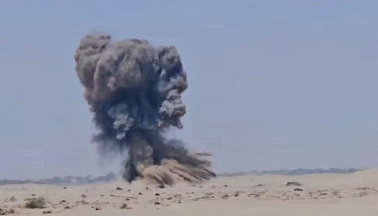 انفجار يهز عدن ومصدر يكشف سببه