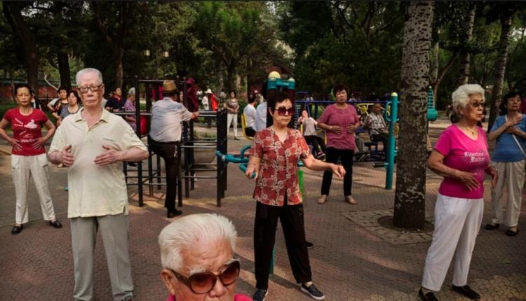 بكين تتحول إلى مجتمع «فائق الشيخوخة» بحلول عام 2035