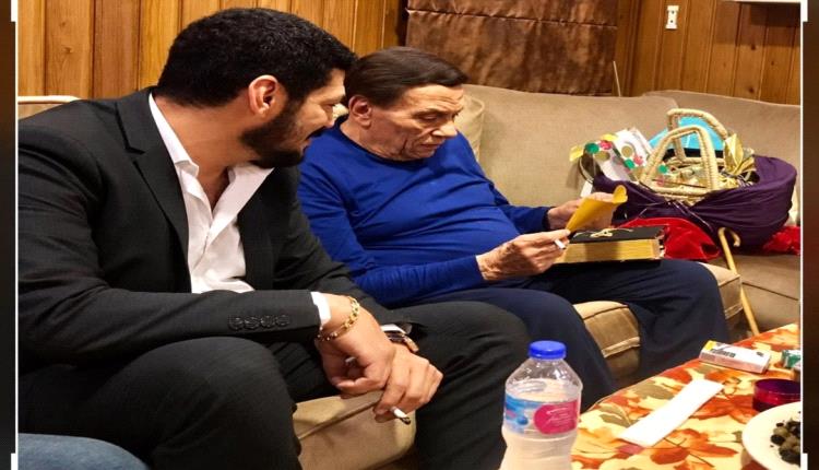 باسم سمرة ينشر صورة نادرة مع عادل إمام ويوجّه له رسالة حب وتقدير