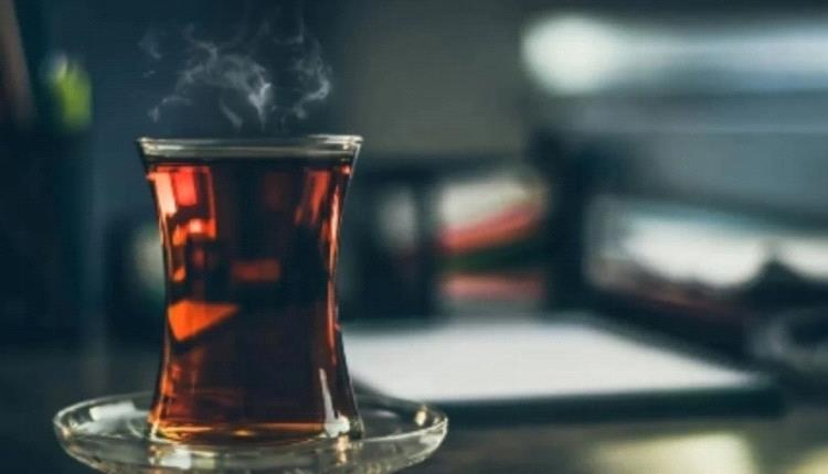 تناول الشاي الأسود بانتظام يعزز صحة الأوعية الدموية والقلب