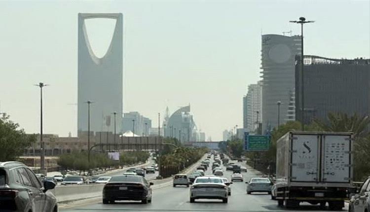 الدفاع المدني السعودي: أضرار مادية في الرياض إثر سقوط شظايا صـ,ـاروخين باليسـ,ـتيين حـ,ـوثيين جرى اعتراضهما