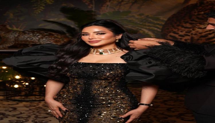 لجين عمران تحتفل بعيد ميلادها بإطلالة تجمع دراما الأكمام وسحر التدرج اللوني بحضور أسيل