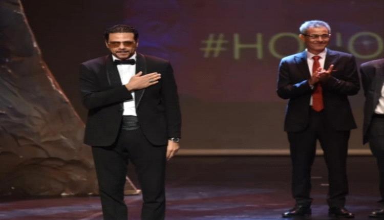 حمزة العيلي يعبر عن سعادته خلال تكريمه من مهرجان القاهرة الدولي للمسرح التجريبي