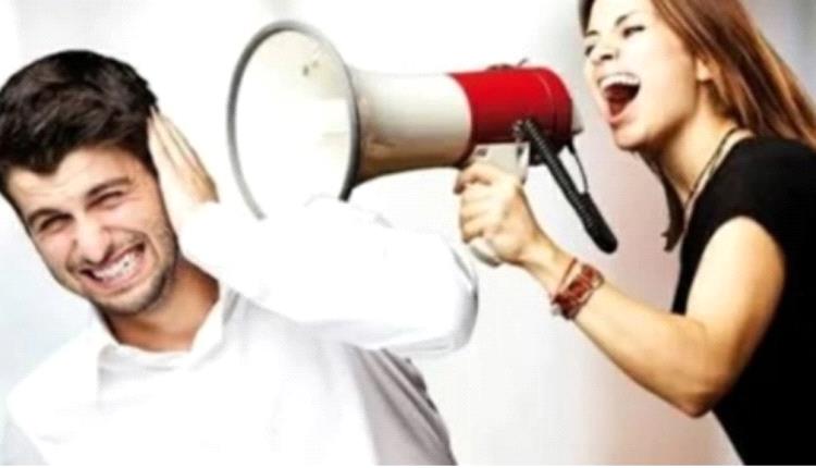 أبحاث علمية حديثة تكشف مفاجأة غير متوقعة.. كيف تحولت الأخت الثرثارة إلى علاج نفسي؟