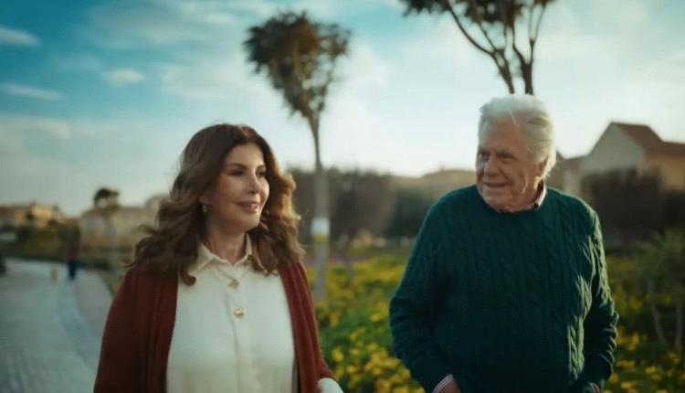 تفاصيل التعاون السينمائي بين حسين فهمي وميرفت أمين بعد 44 سنة