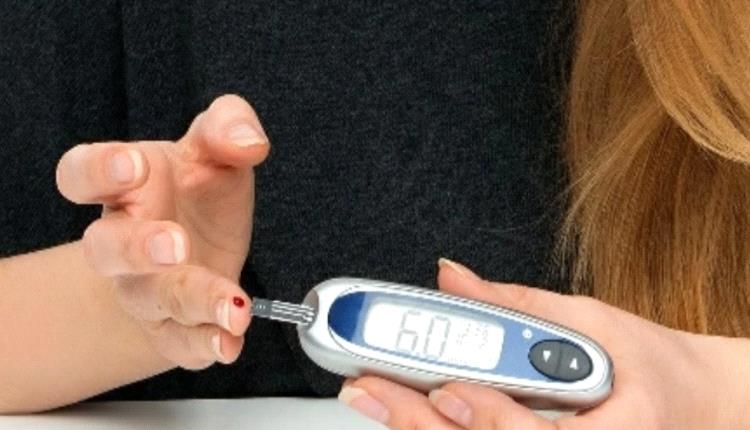 علامات مبكرة لإنخفاض السكر يجب معرفتها دون جهاز