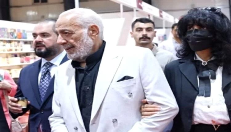 أيمن زيدان يرد على قصة السيدة المتخفية معه في معرض بغداد الدولي للكتاب