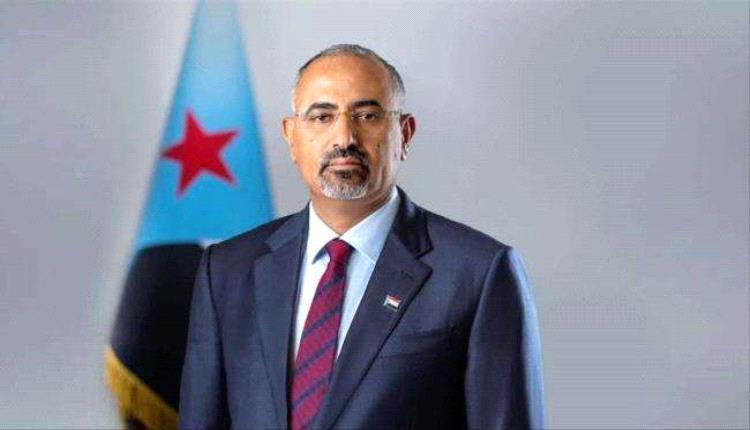 الرئيس الزُبيدي يعزي بوفاة المناضل علي محمد لحمر