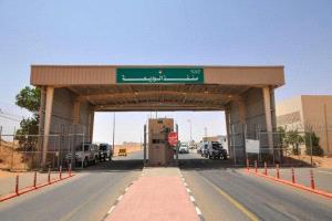 متحدث عسكري يكشف عن مقتل ضابط سعودي واخر باكستاني على يد مقاتل يمني في منفذ الوديعة