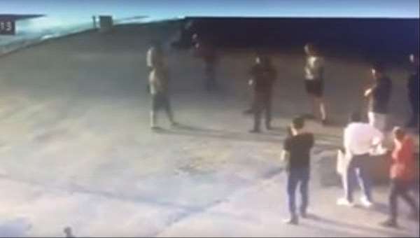 بالفيديو.. مقتل بطل العالم في رفع الأثقال خلال شجار