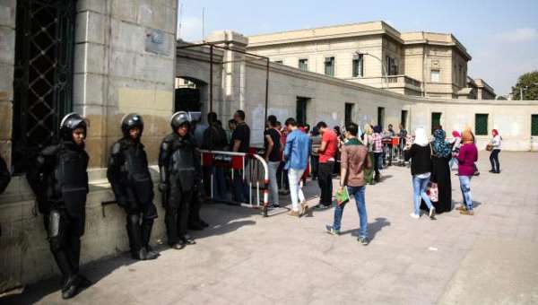 نشطاء مصريون يسترجعون ذكرياتهم في يوم الطالب العالمي