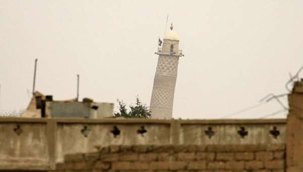 (داعش) ينسف مئذنة الحدباء وجامع النوري مقر إعلان البغدادي لـ(خلافته) غرب الموصل