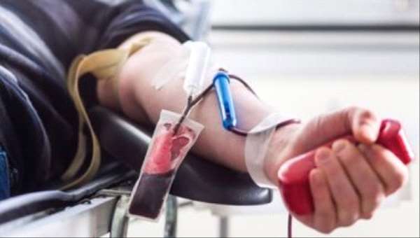 3 خطوات للتبرع بالبلازما بشكل "آمن".. واعرف إزاى تستعد للآثار الجانبية