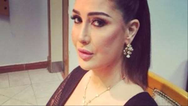 غادة عبد الرازق تصور "أرض جو" فى شوارع مدينة الإنتاج الإعلامى
