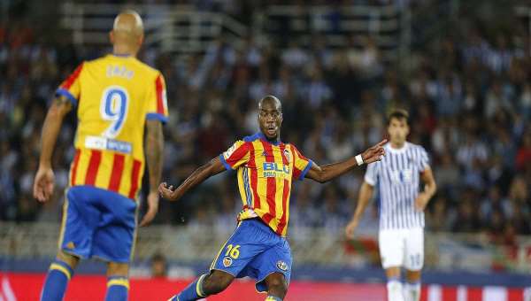 فالنسيا يقهر سوسييداد في الوقت القاتل ويرتقي للمركز الرابع في ترتيب الدوري الإسباني