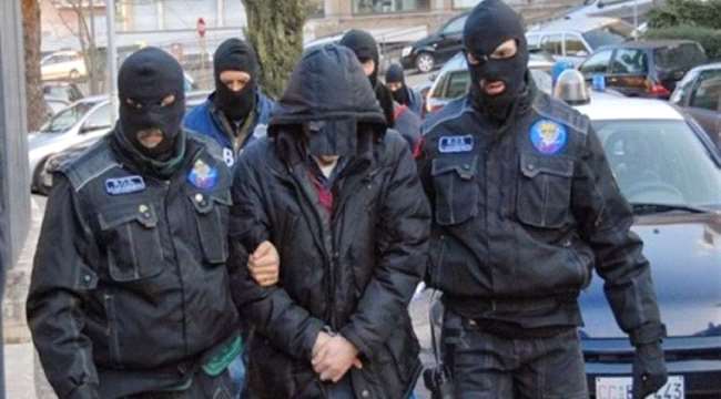 الشرطة الإيطالية تلقي القبض على 31 على صلة بالمافيا