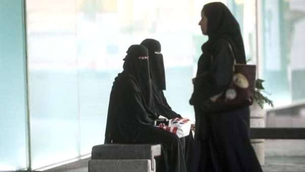 متى يحق للزوجة التسجيل في "حساب المواطن" كربّة أسرة؟