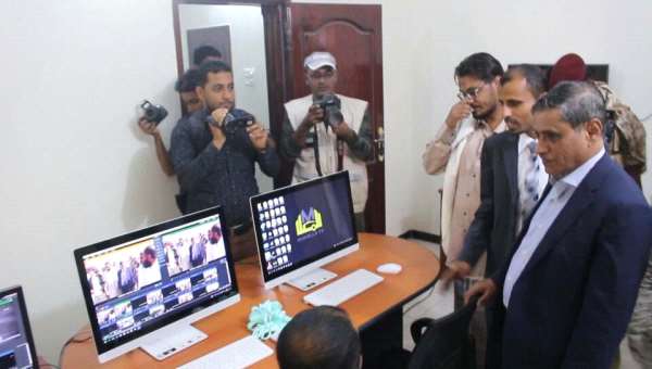 محافظ حضرموت يفتتح البث الرسمي لقناة المكلا المحلية