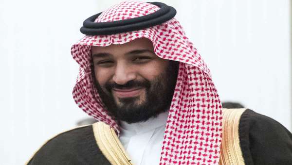 ولي العهد السعودي يتعهد بمكافحة الإرهاب سياسيا وعسكريا