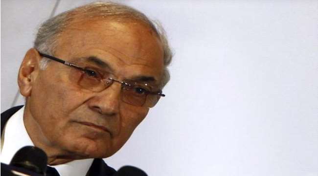 رئيس وزراء مصر الأسبق أحمد شفيق يعتزم خوض انتخابات الرئاسة 2018